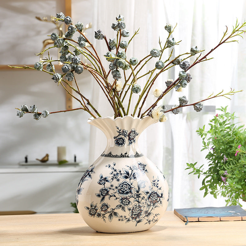 New Chinese Style Retro Blue And White Porcelain Vase